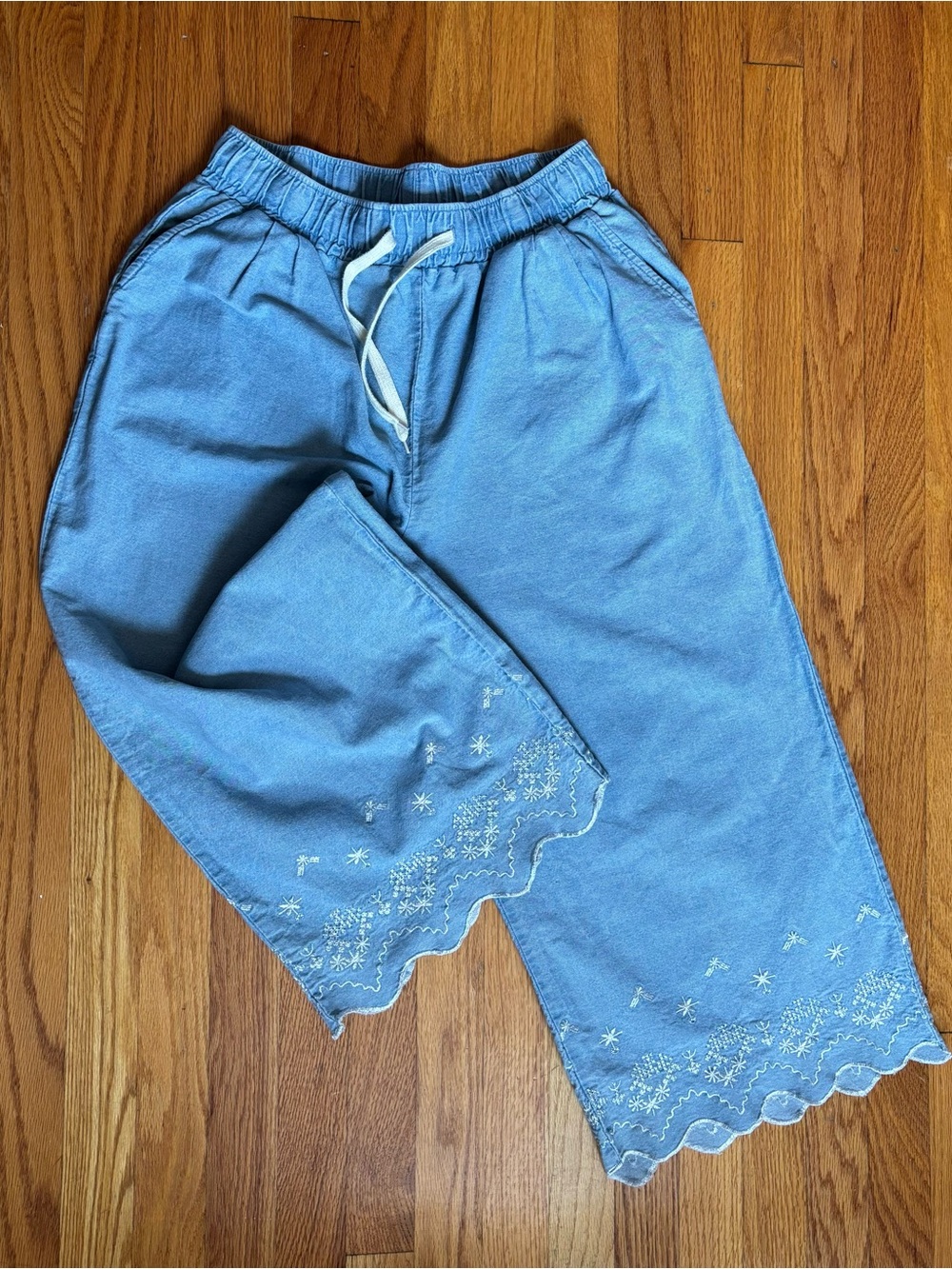 Light Blue Women' Embroidered Scallop Hem Wide Legs Pull-On Pants
